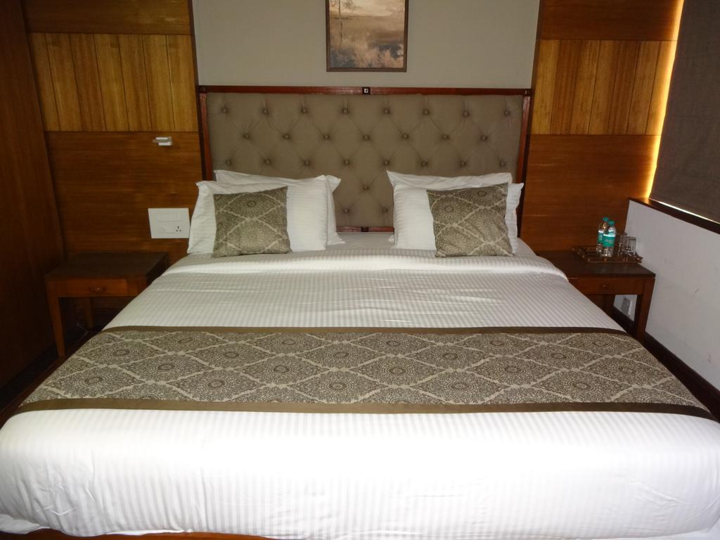 Keys Select By Lemon Tree Hotels, Malabar Gate, Calicut Exterior foto