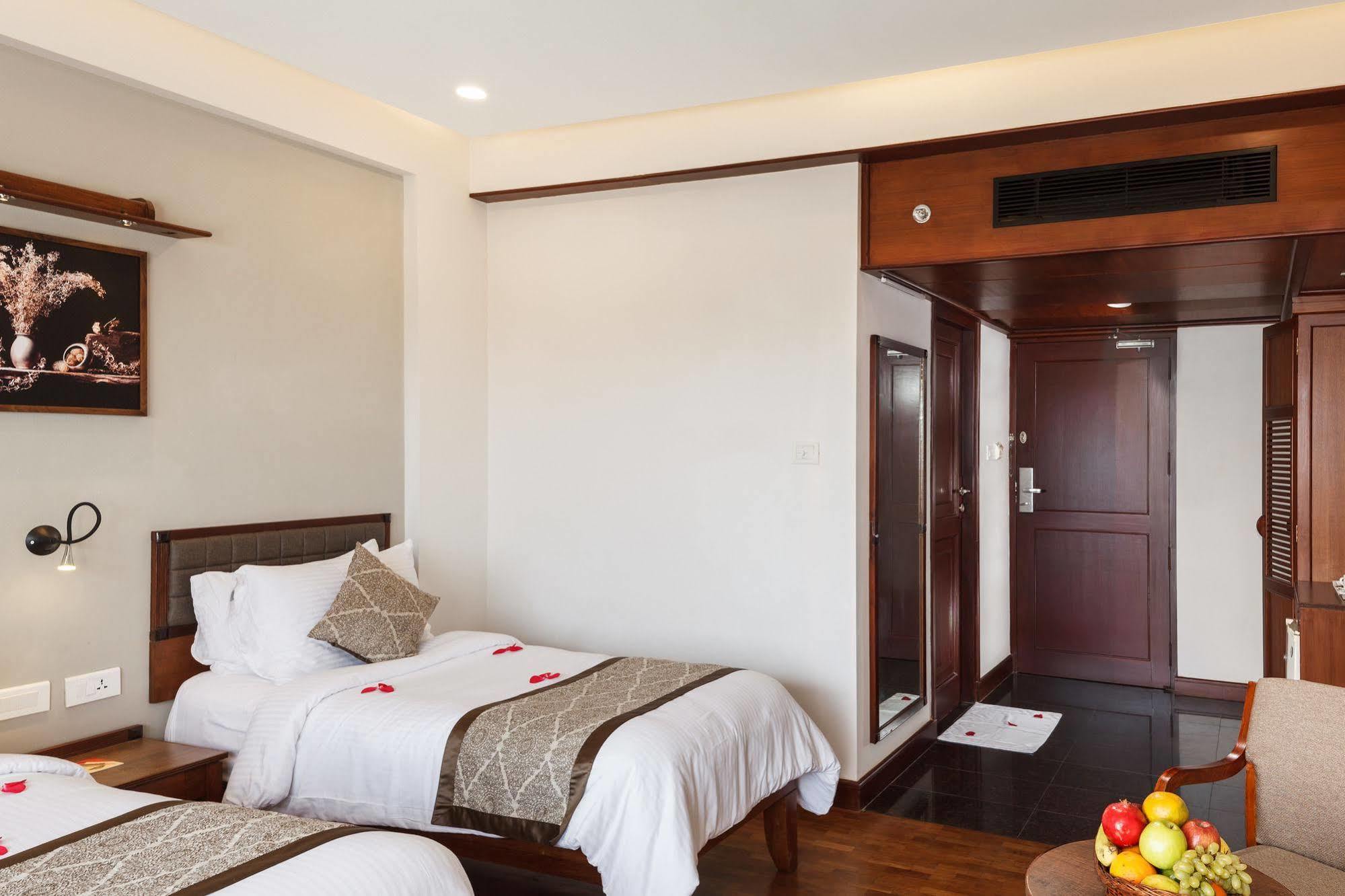 Keys Select By Lemon Tree Hotels, Malabar Gate, Calicut Exterior foto