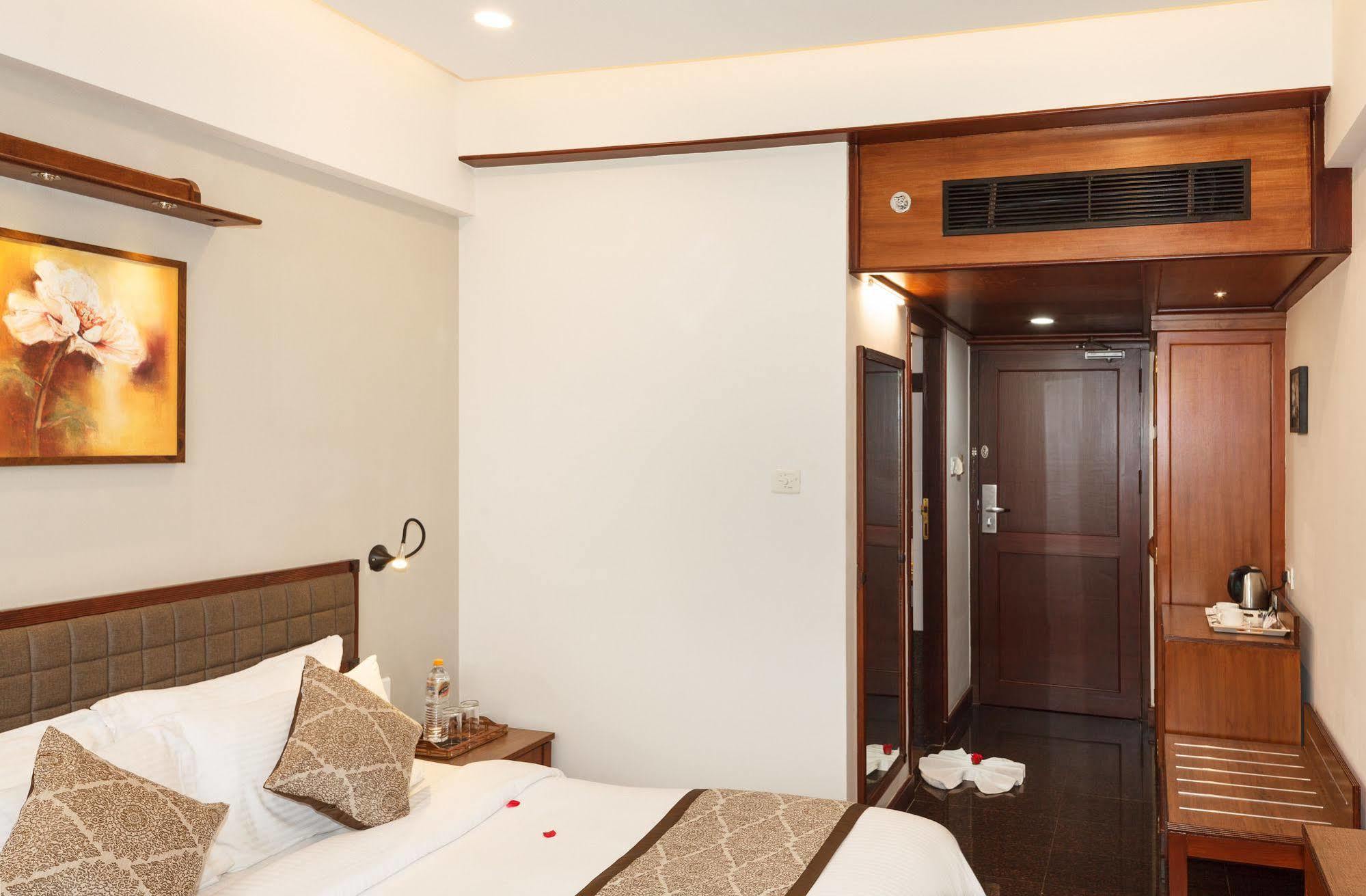 Keys Select By Lemon Tree Hotels, Malabar Gate, Calicut Exterior foto