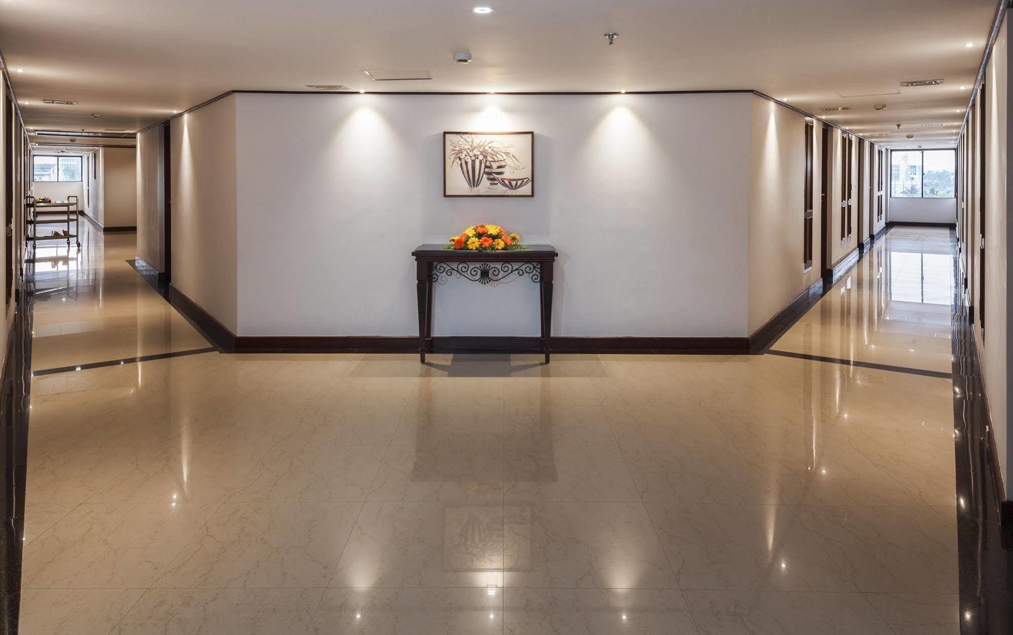 Keys Select By Lemon Tree Hotels, Malabar Gate, Calicut Exterior foto